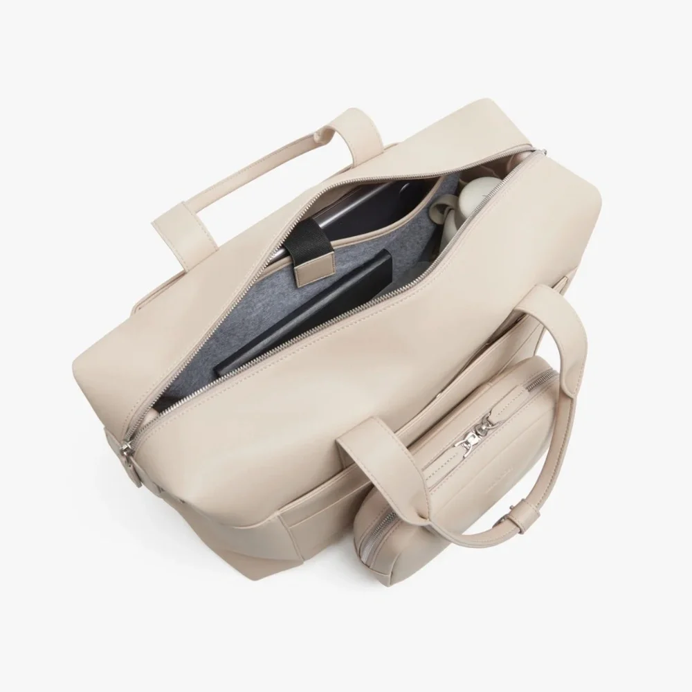 Monos Metro Duffel – Vegan Leather, Water-Resistant - Picture 4 of 13
